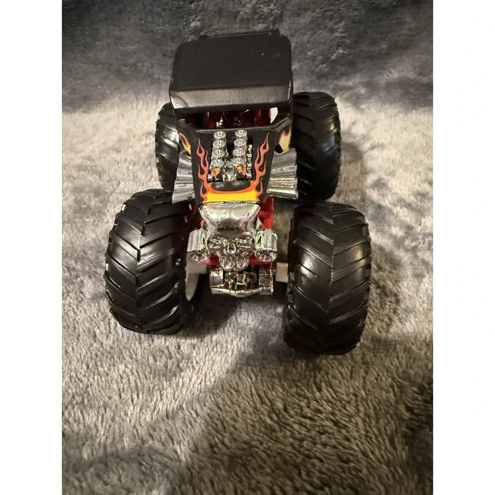 Hot Wheels Bone Shaker HW Monster Truck Flat Black Loose VHTF! 2020‎
